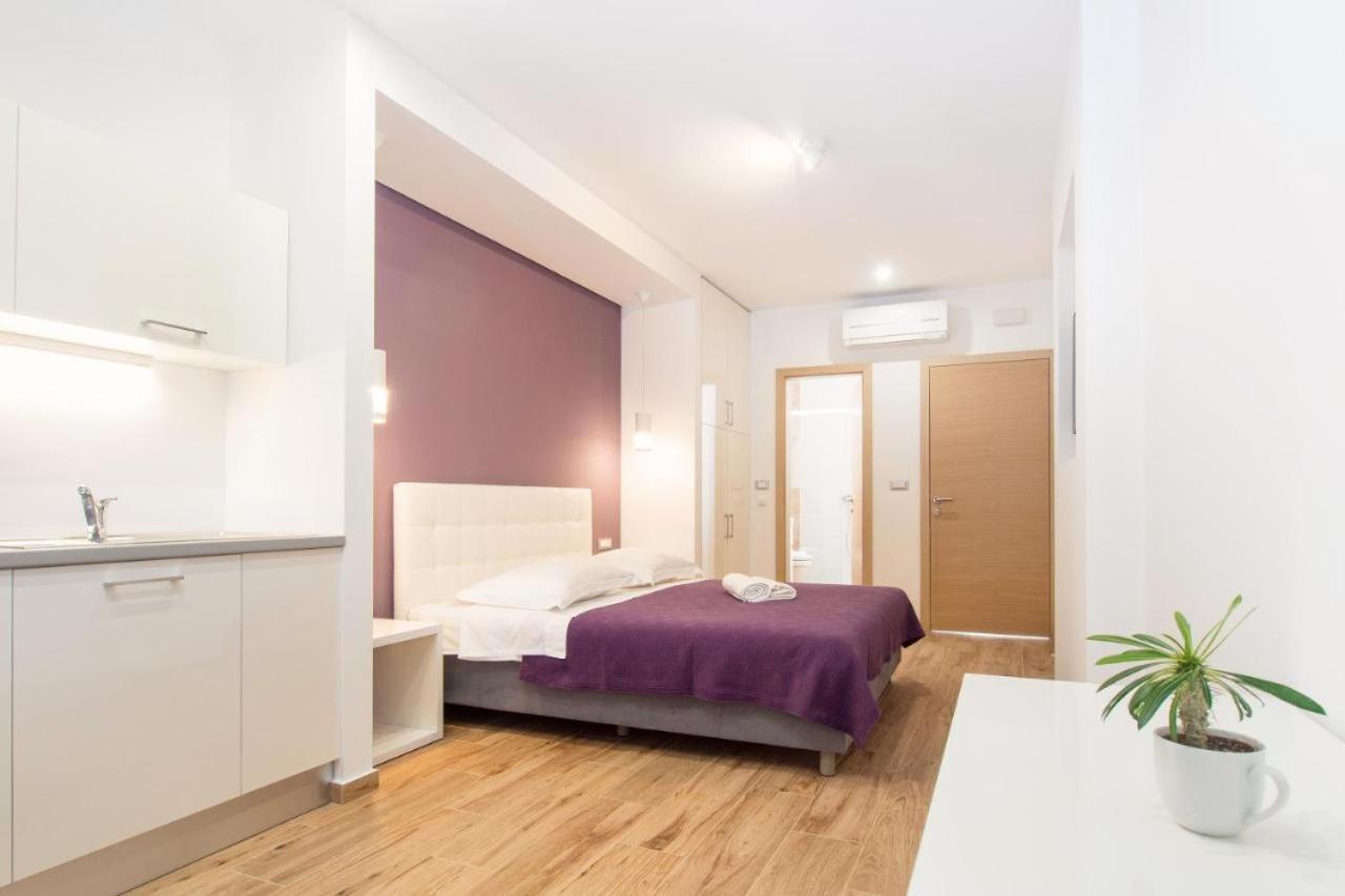 Luxury Rooms Beach Mediteran Podstrana Esterno foto