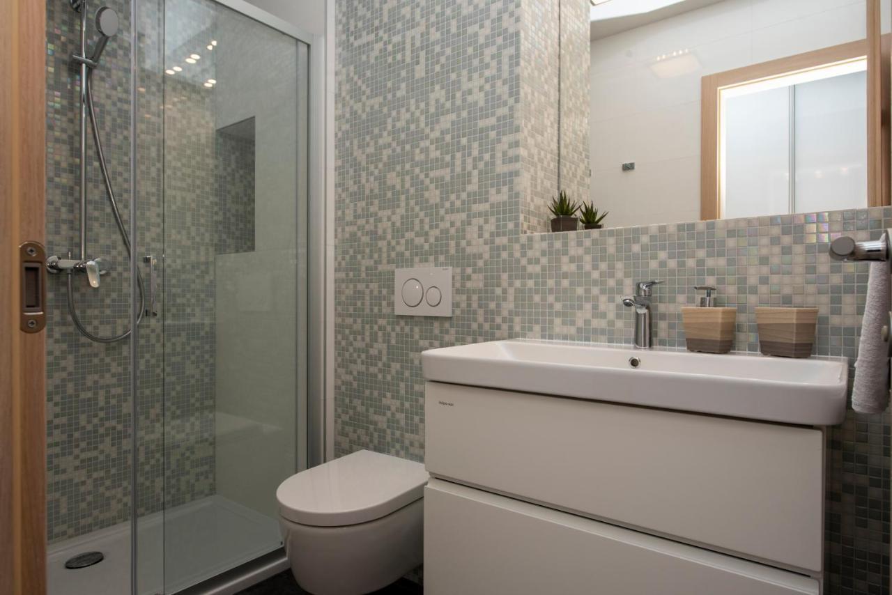 Luxury Rooms Beach Mediteran Podstrana Esterno foto